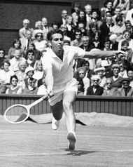 Manuel Santana - Spain's very first tennis superstar-